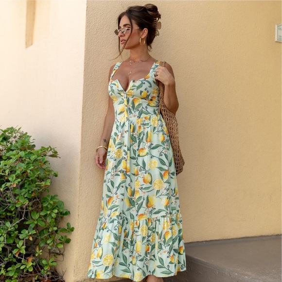 NWT Kittenish Lemon Print Maxi Dress - Picture 2 of 12